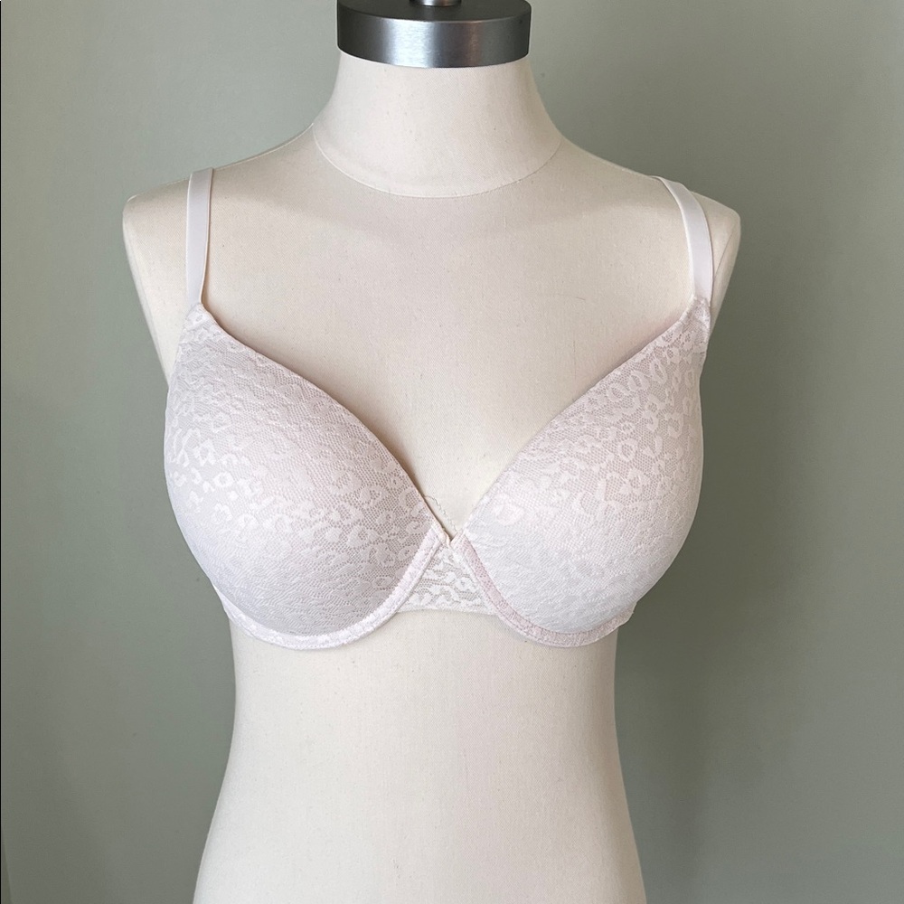 PINK Victoria's Secret Soft Pink Patterned Bra